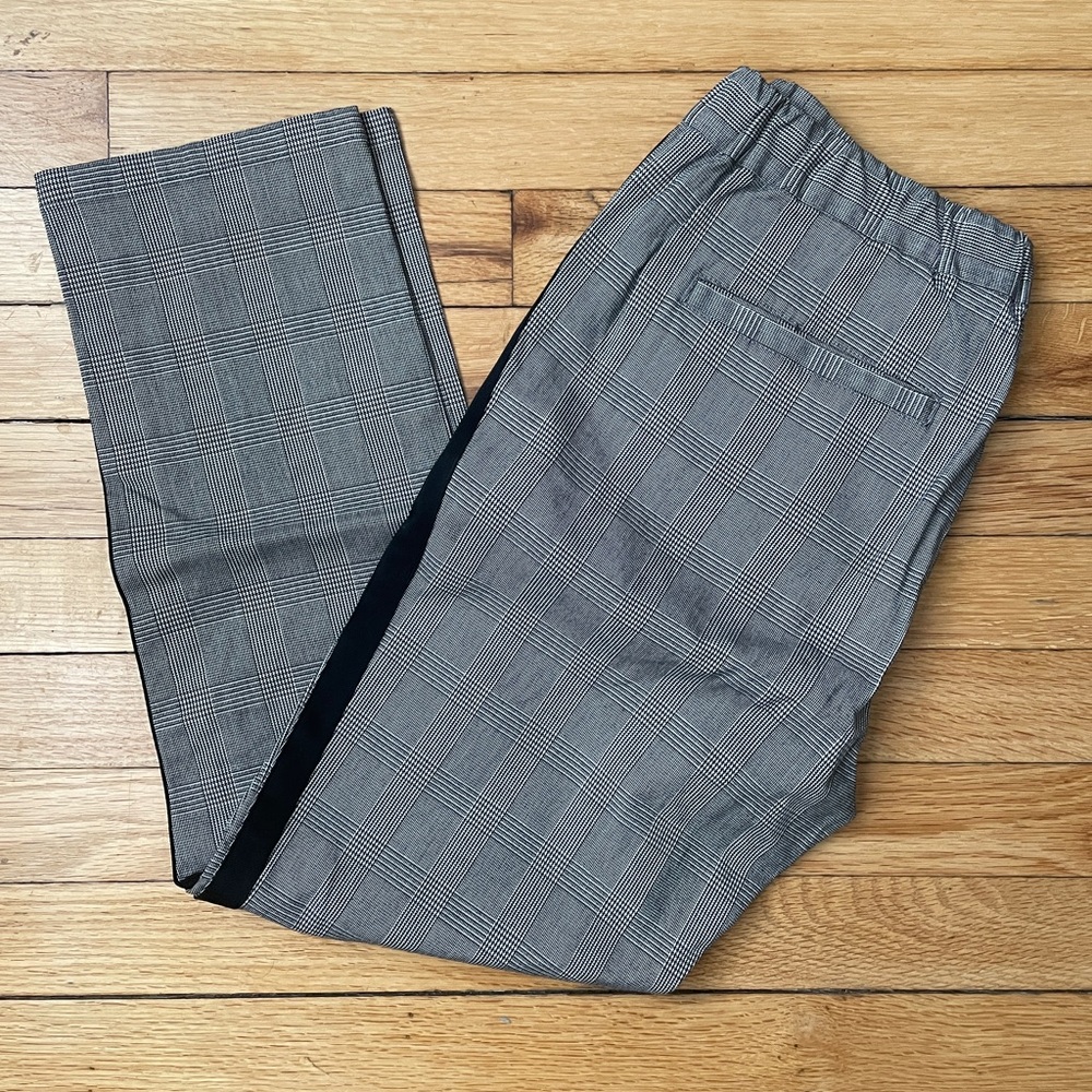 Velvet by Graham & Spencer Gray Plaid Pants with Black Side Stripe
